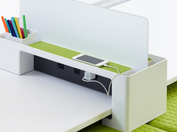 SOTO launch pad + Divider Screen by Steelcase