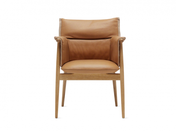Embrace Lounge Chair CHE015 in leather
