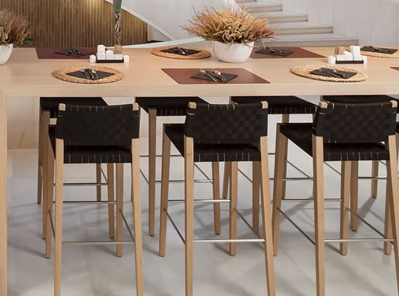 andreu-world-valeria-barstools